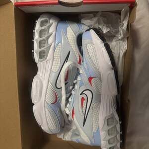 Nike Women's Zoom Air Fire White Royal Tint Pure Platinum DN1392-101 7w or 5.5me